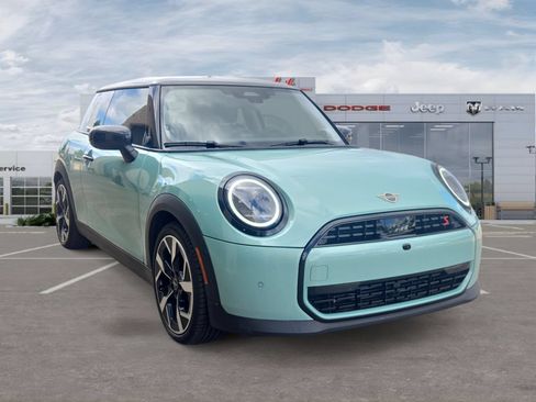 Used 2025 MINI Cooper S FWD image 7