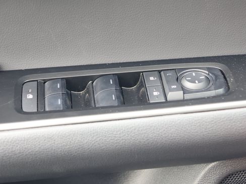 Used 2025 Lexus UX 300h FWD w/ Accessory Package (Z1) image 13