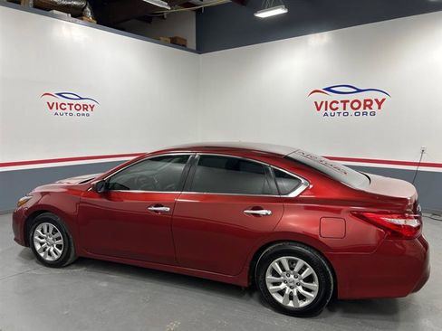 Used 2016 Nissan Altima 2.5 S w/ Power Driver Seat Package image 5