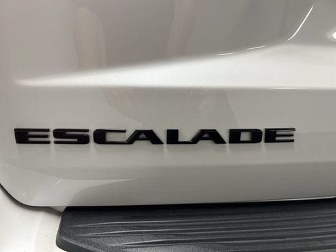 Used 2023 Cadillac Escalade Sport Platinum w/ LPO, ONYX Package AWD/4WD image 33