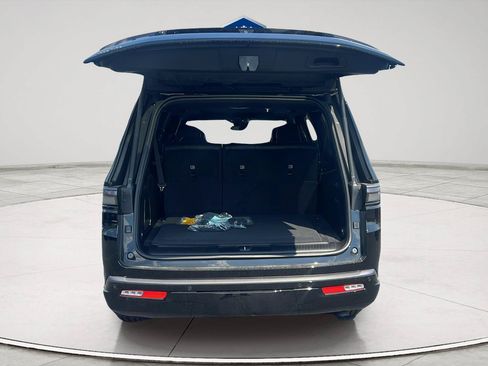 New 2026 Jeep Grand Wagoneer L Limited AWD/4WD image 16
