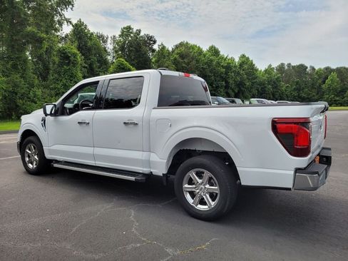 Used 2024 Ford F150 XLT w/ Mobile Office Package RWD image 9