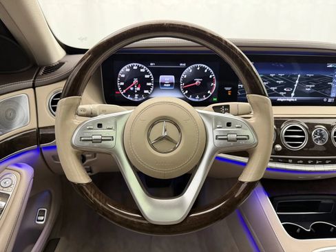 Used 2019 Mercedes-Benz S 560 4MATIC Sedan image 12