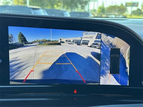 Used 2023 Cadillac Escalade ESV Sport Platinum w/ LPO, ONYX Package image 29