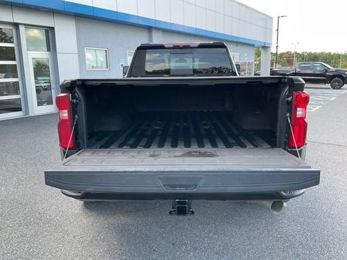 Used 2022 Chevrolet Silverado 3500 High Country w/ Safety Package II AWD/4WD image 17