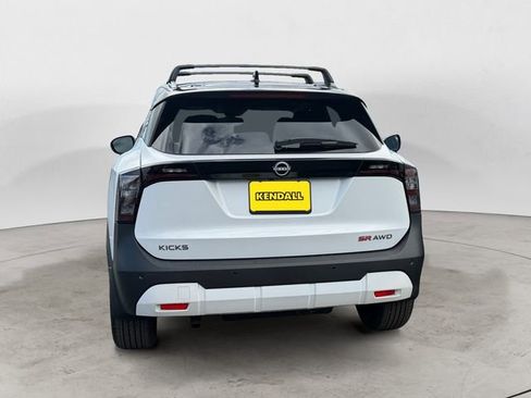 New 2026 Nissan Kicks SR w/ Cold Weather Package image 3