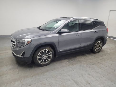 Used 2019 GMC Terrain SLT w/ Preferred Package image 2