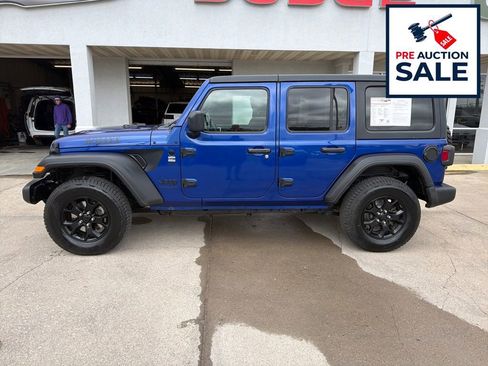 Used 2020 Jeep Wrangler Unlimited Sport AWD/4WD image 2