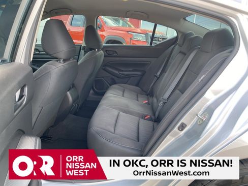 Used 2024 Nissan Altima 2.5 S image 15