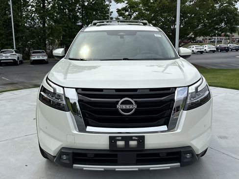 Used 2022 Nissan Pathfinder SL w/ SL Premium Package AWD/4WD image 3