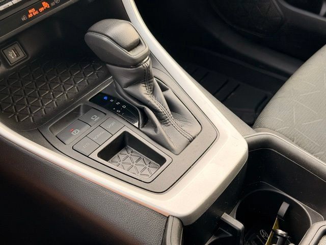 Used 2023 Toyota RAV4 XLE FWD image 32