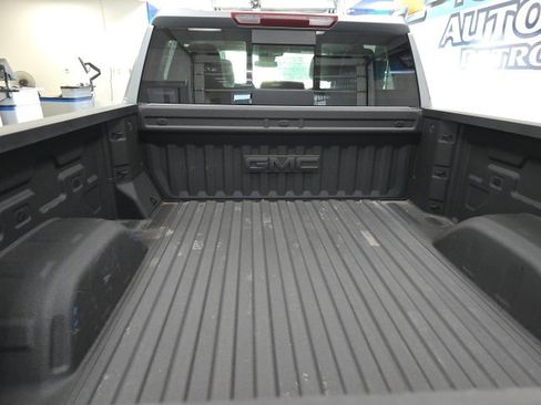 Used 2025 GMC Sierra 1500 Elevation w/ Elevation Premium Package image 8