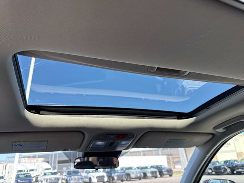 Used 2024 Kia Telluride S w/ S Sunroof Package AWD/4WD image 15