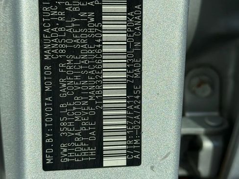 Used 2006 Toyota Corolla S image 22