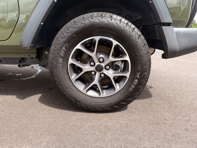 Used 2024 Jeep Wrangler Sport AWD/4WD image 9