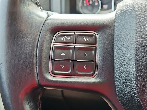 Used 2019 RAM 1500 Big Horn RWD image 16
