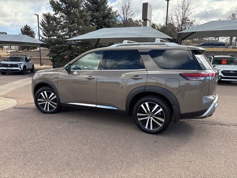 Used 2024 Nissan Pathfinder Platinum w/ Cargo Package image 6