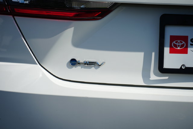 Used 2025 Toyota Camry SE FWD image 7