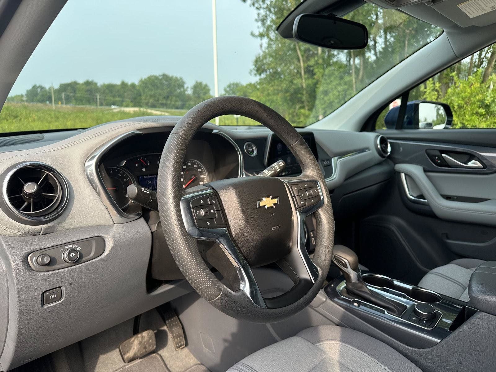 Used 2022 Chevrolet Blazer LT FWD image 13