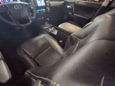 Used 2019 Toyota 4Runner Limited AWD/4WD image 20