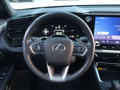 Used 2025 Lexus TX 350 FWD w/ Technology Package image 17
