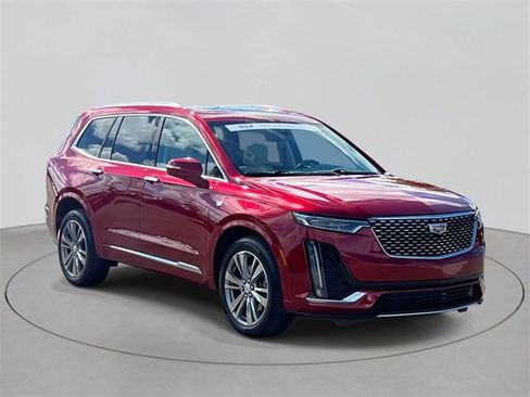 Certified 2023 Cadillac XT6 Premium Luxury image 7