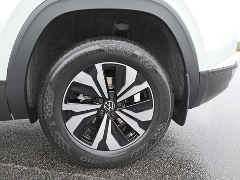 New 2026 Volkswagen Atlas Cross Sport SE image 30