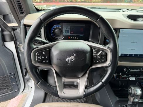 Used 2024 Ford Bronco Wildtrak AWD/4WD image 18