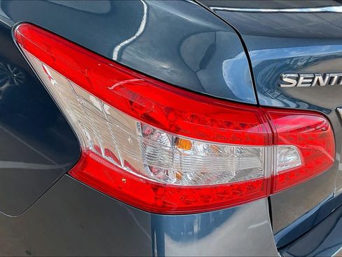 Used 2015 Nissan Sentra S FWD image 27