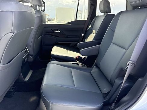 Used 2024 Lexus GX 550 w/ Accessory Package (Z1) AWD/4WD image 23