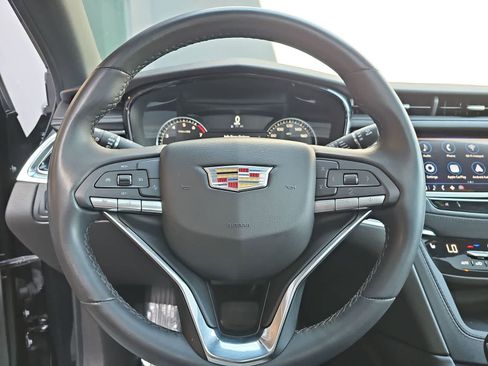 Used 2023 Cadillac XT6 Luxury AWD/4WD image 19
