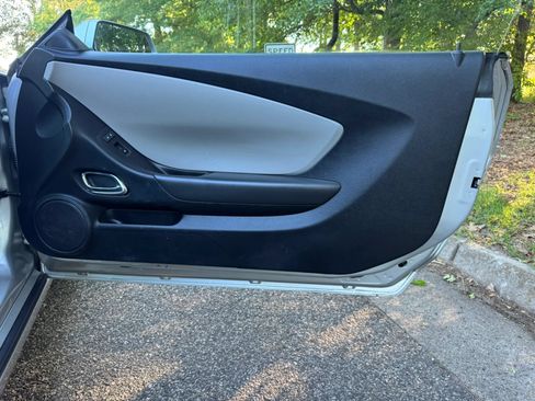 Used 2014 Chevrolet Camaro LS RWD image 11