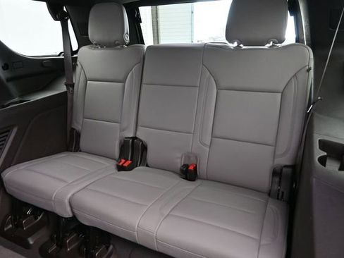 Used 2024 Chevrolet Tahoe LT AWD/4WD image 30