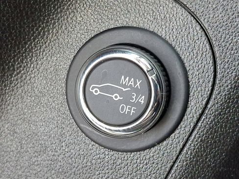 Used 2023 GMC Acadia AT4 w/ Technology Package image 25