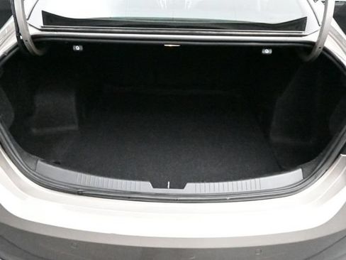 Used 2024 Chevrolet Malibu LT FWD image 28