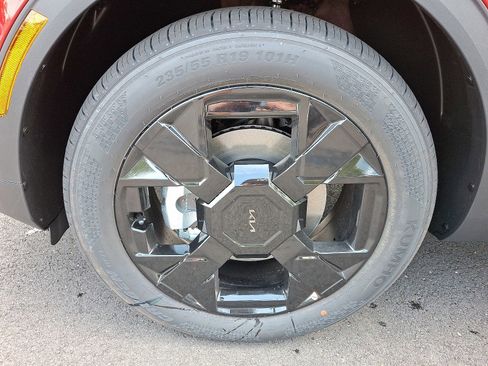 New 2026 Kia Sportage X-Line w/ X-Line Premium Package image 4