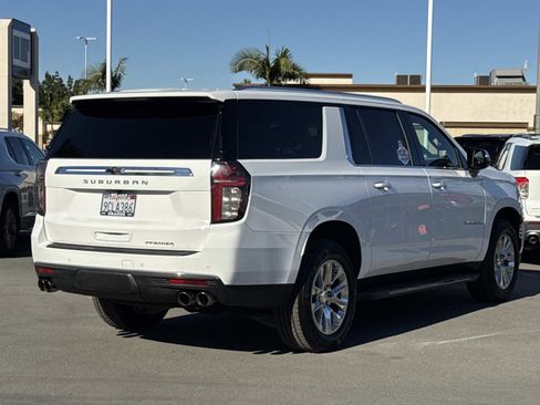 Used 2023 Chevrolet Suburban Premier image 5
