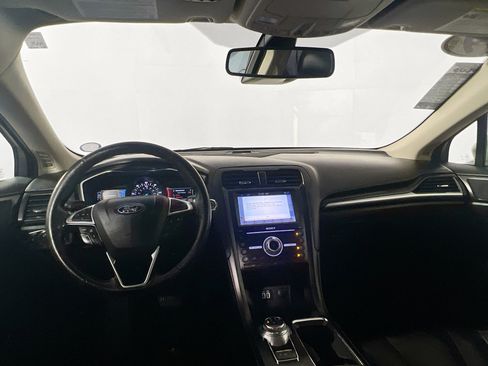 Used 2019 Ford Fusion Titanium image 30