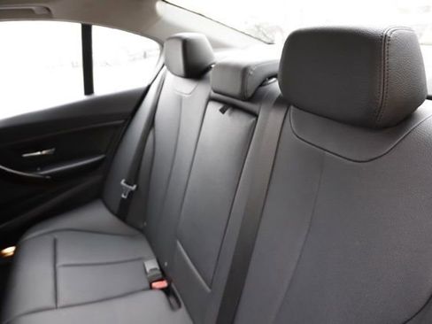 Used 2015 BMW 320i xDrive 320i xDrive image 12