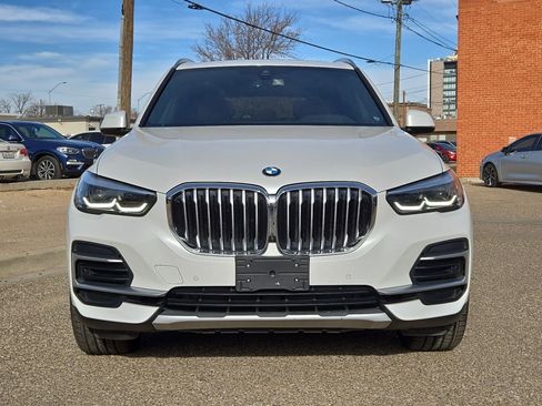 Certified 2022 BMW X5 xDrive40i w/ Luxury Seating Package image 10