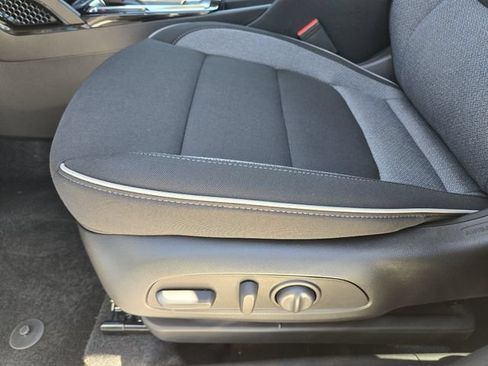 New 2026 Chevrolet TrailBlazer LT w/ Convenience Package FWD image 19
