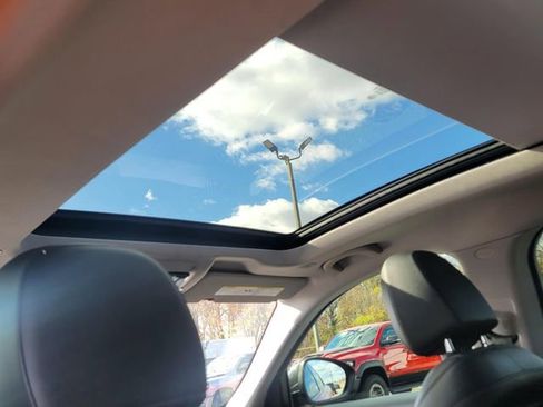 Used 2020 Alfa Romeo Stelvio Sprint w/ Nero Edizione image 30