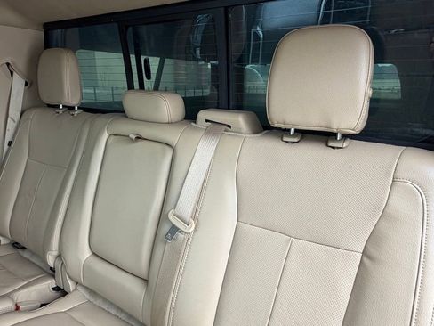 Used 2018 Ford F150 Lariat w/ Equipment Group 502A Luxury image 8