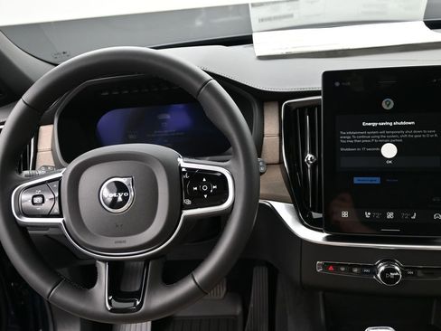 New 2026 Volvo XC90 B6 Plus w/ Protection Package Premier image 24