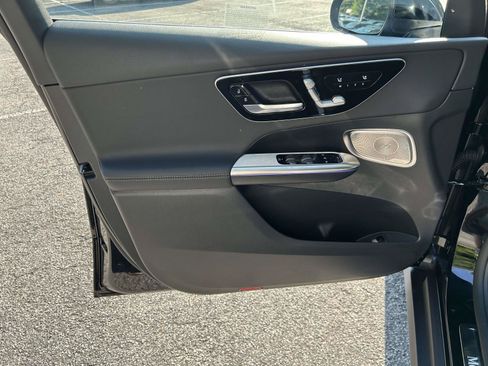 New 2027 Mercedes-Benz GLC 300 image 17