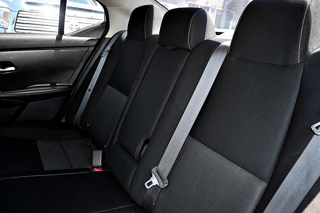 Used 2020 Nissan Sentra SV w/ Electronics Package FWD image 10