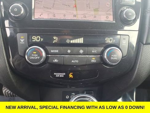 Used 2020 Nissan Rogue SL image 21