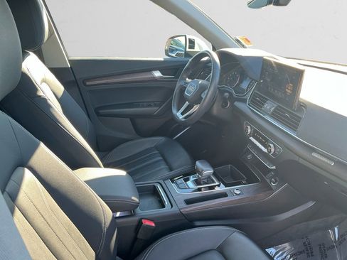 Used 2022 Audi Q5 2.0T Premium w/ Convenience Package image 15
