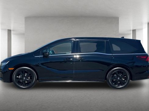 Used 2023 Honda Odyssey Sport image 7
