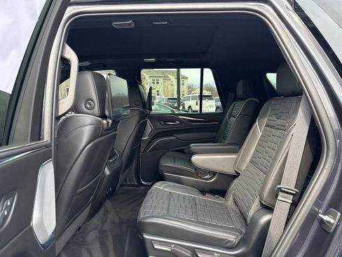 Certified 2023 Cadillac Escalade Sport Platinum image 11